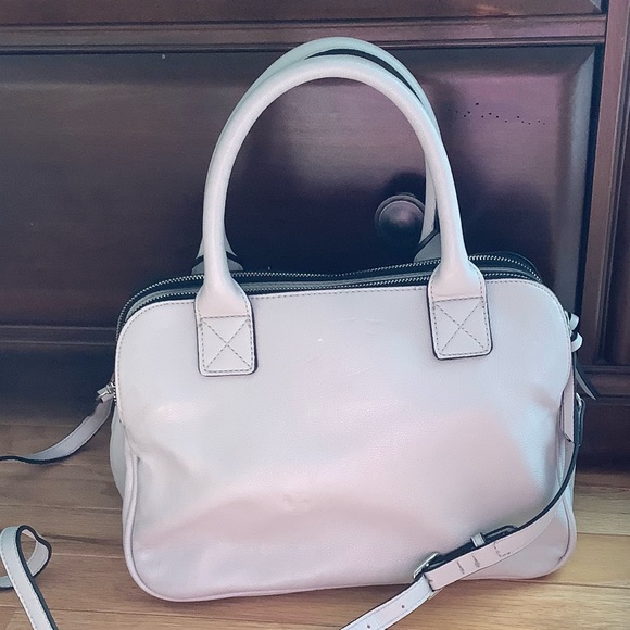Nine West pocket book. Convertible to use longer strap. - Picture 2 of 5